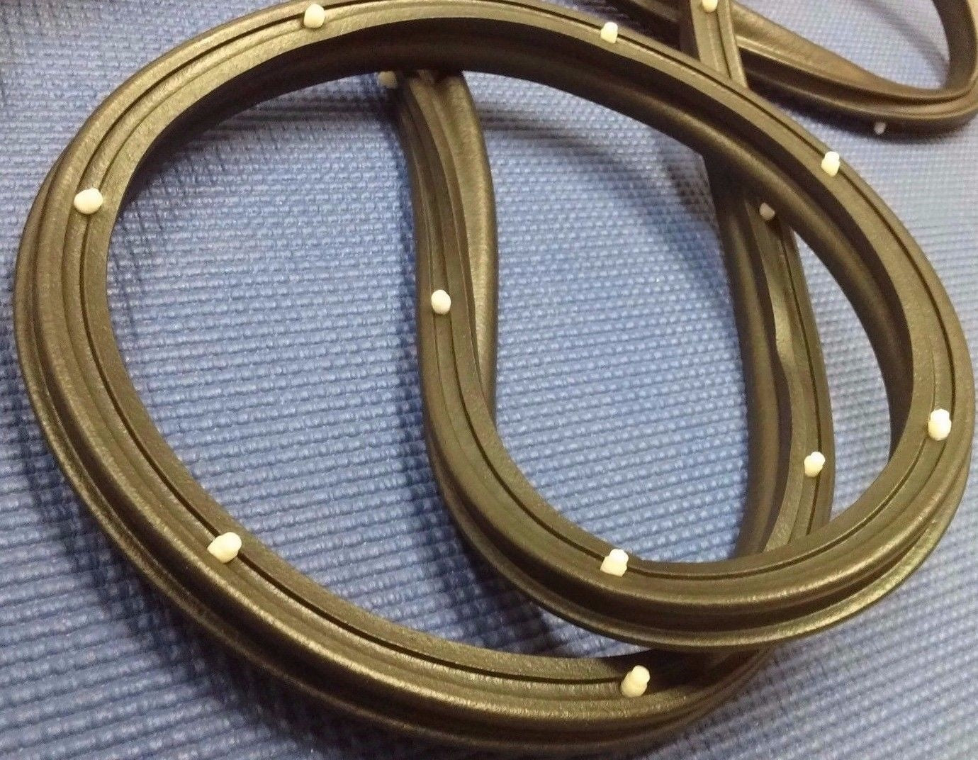 1969-1972 BUICK SKYLARK PONTIAC GRAND PRIX DOOR RUBBER WEATHER SEAL SET W/ CLIPS