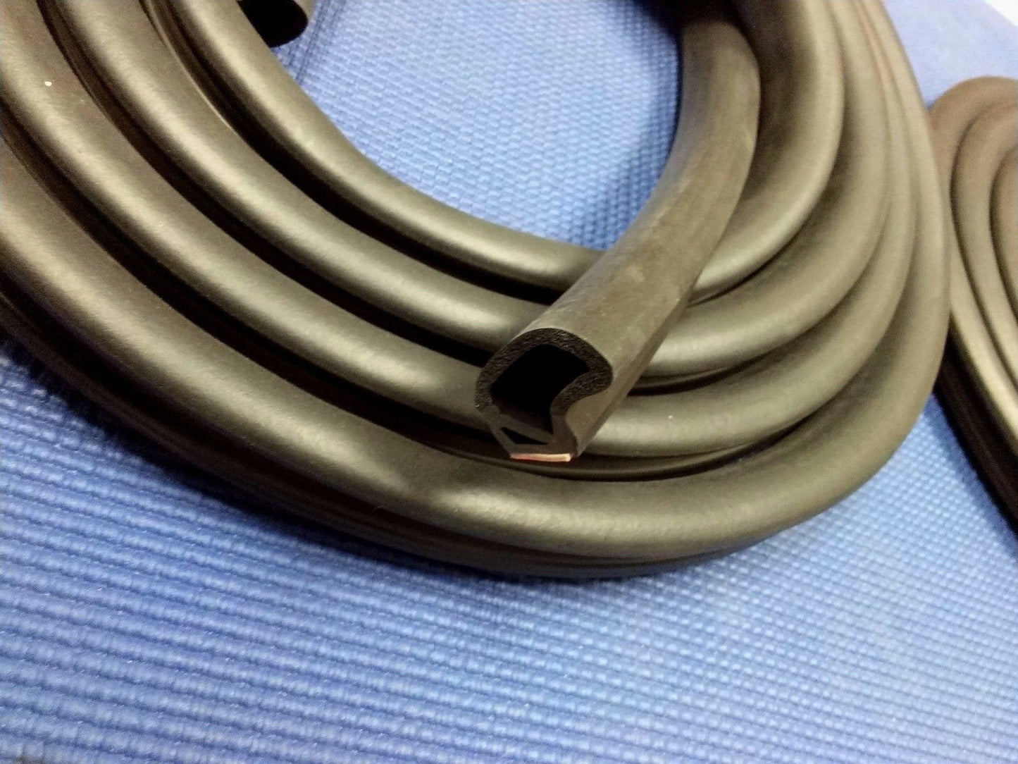 1975-1991 FORD ECONOLINE VAN FRONT RUBBER DOOR SEAL WEATHERSTRIP GASKET KIT NEW
