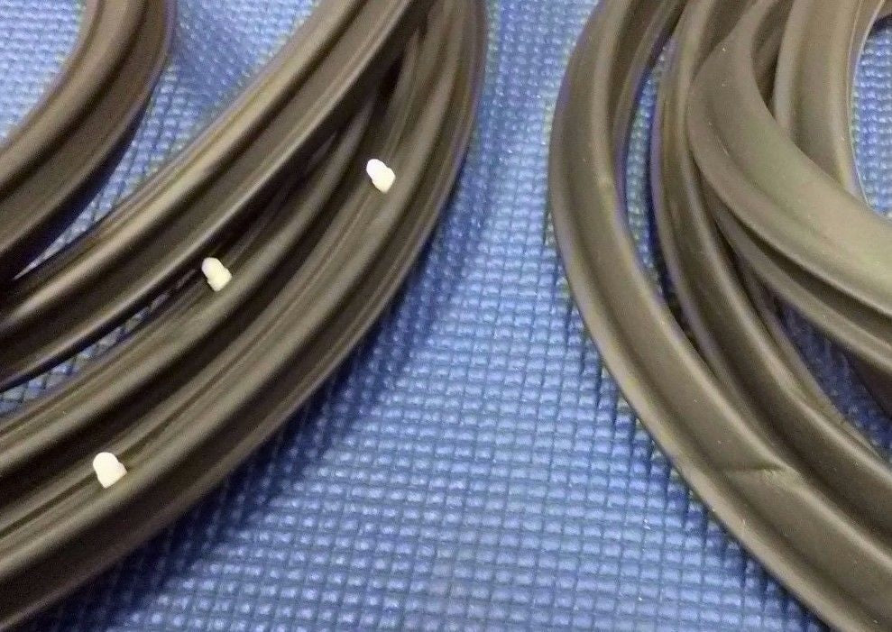1968 - 1974 CHEVROLET NOVA 2 DOOR FRONT DOOR RUBBER WEATHER SEAL SET WITH CLIPS