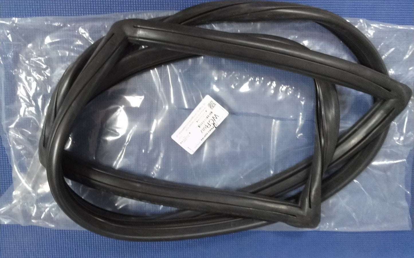 1973-1976 FORD F SERIES PICKUP TRUCK WINDSHIELD RUBBER SEAL GASKET W/FACT TRIM