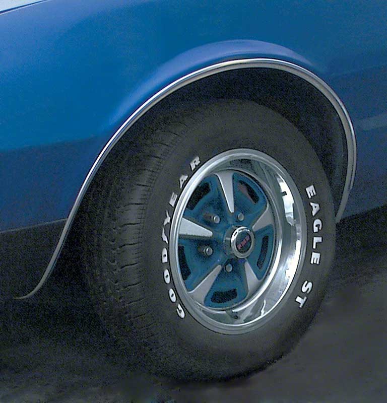 9785880 - 1967-68 Camaro, Firebird; Front Fender Wheel Opening Molding; RH Passenger Side