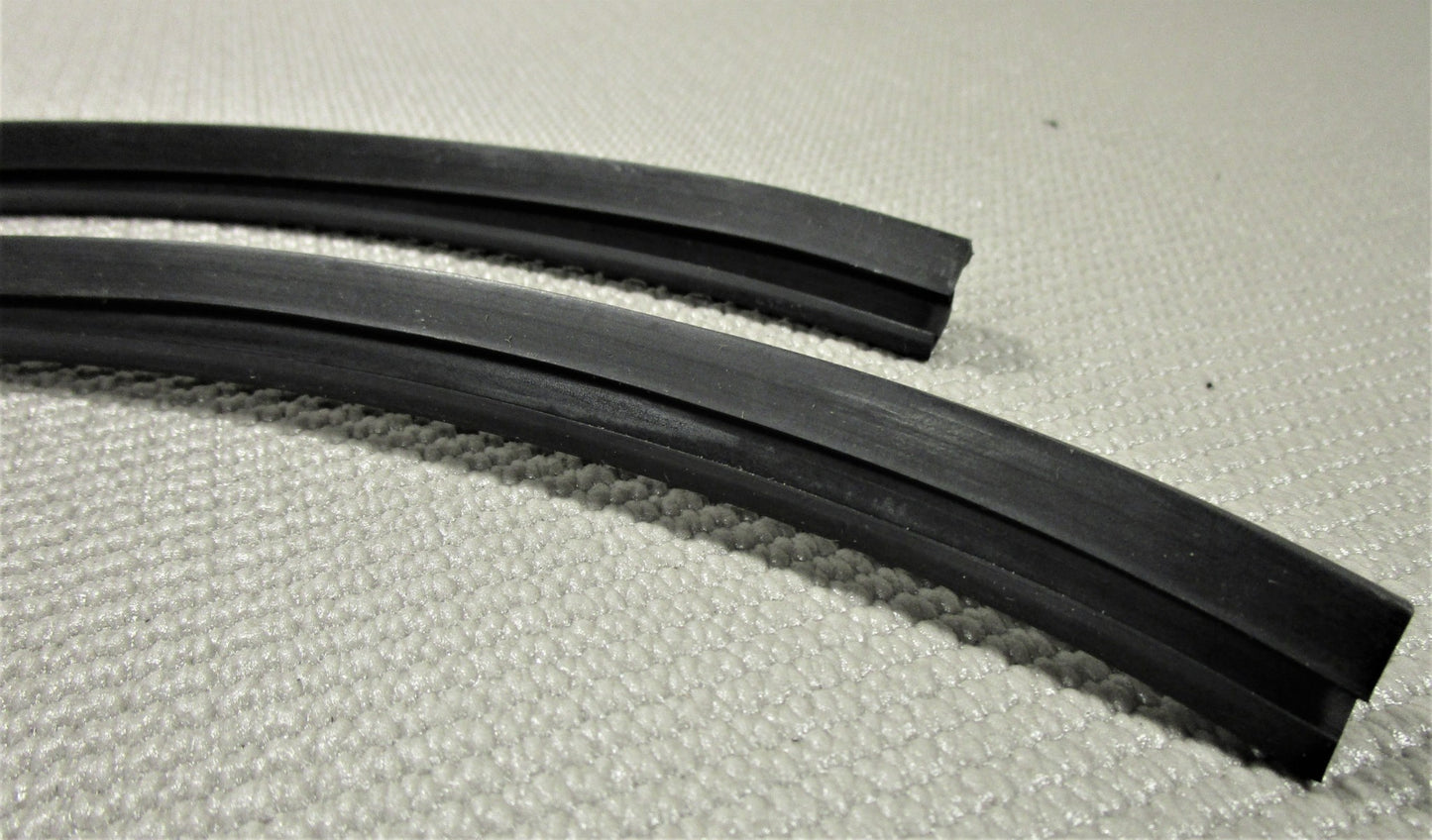 1967-1972 DODGE DART DEMON PLYMOUTH DUSTER SCAMP QUARTER WINDOW RUBBER SEAL SET