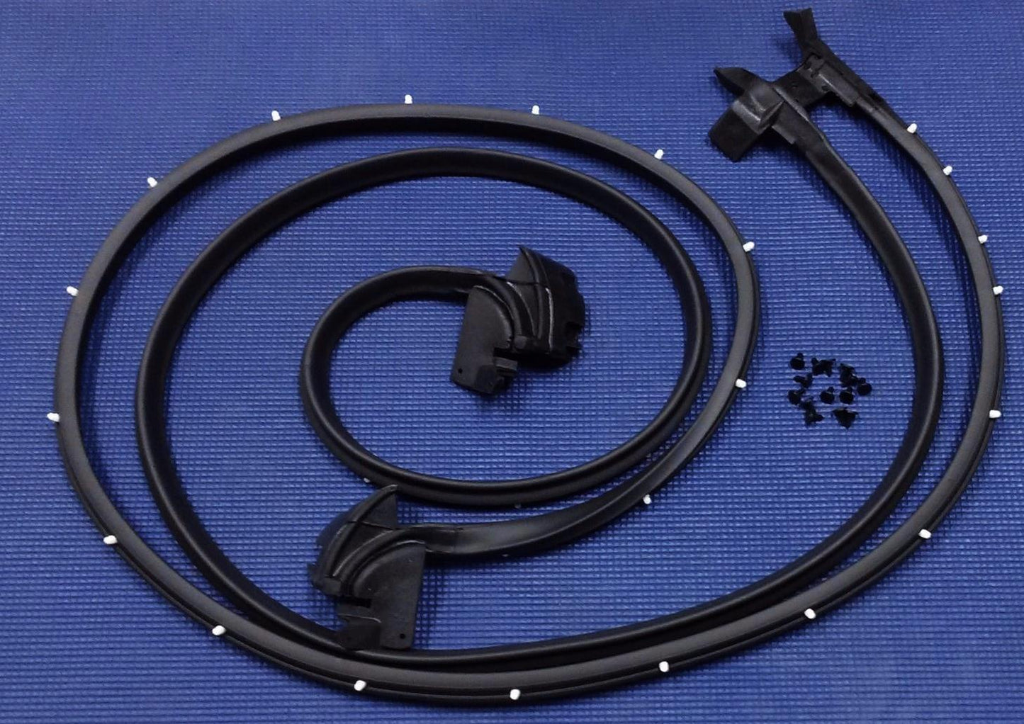 1967 1968 CHEVROLET IMPALA 2DR HARDTOP CONVT MOLDED RUBBER DOOR WEATHER SEAL SET