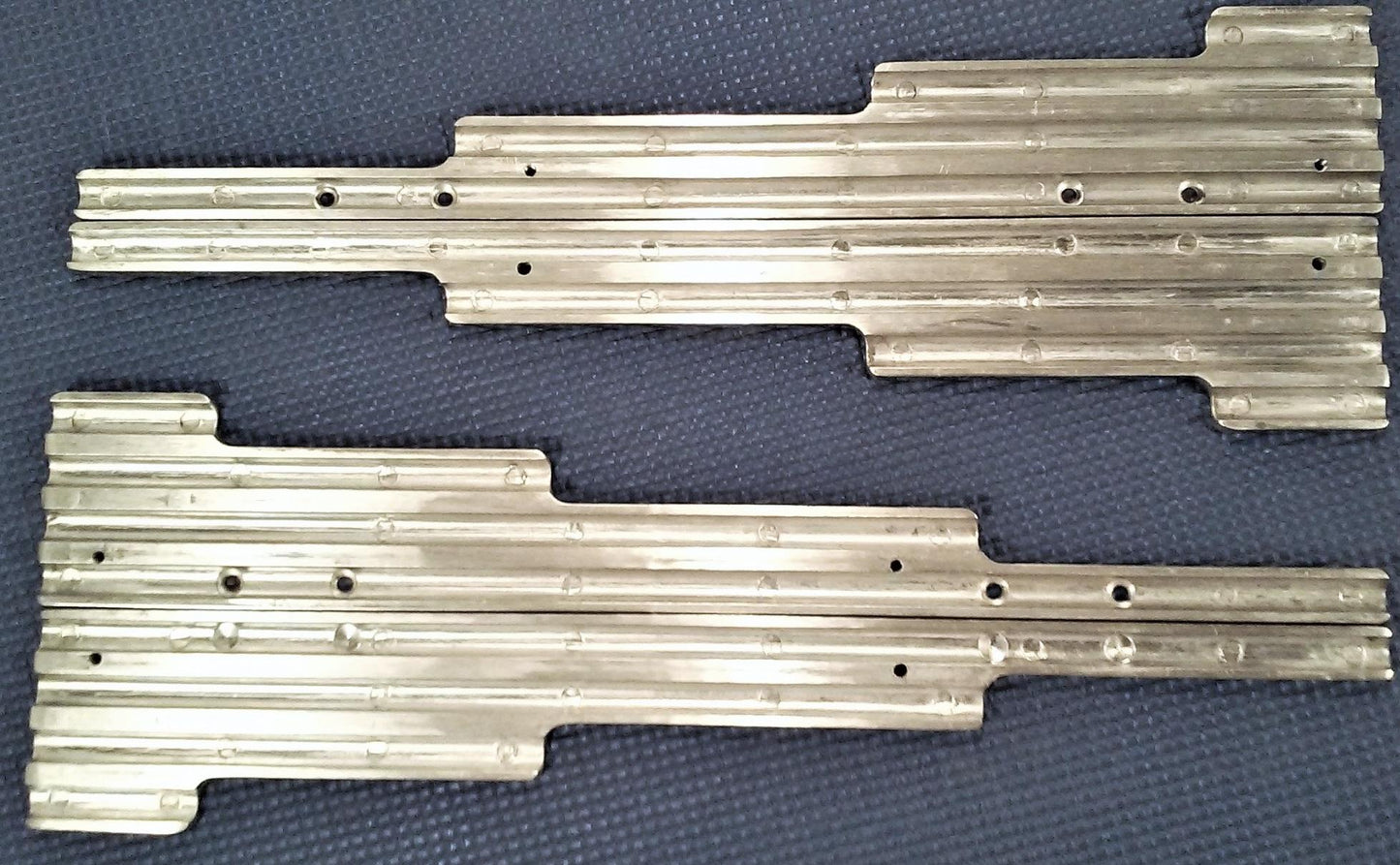 CHEVROLET SMALL BLOCK CHEVY POLISHED BALL MILL BILLET ALUMINUM SPARK PLUG LOOMS