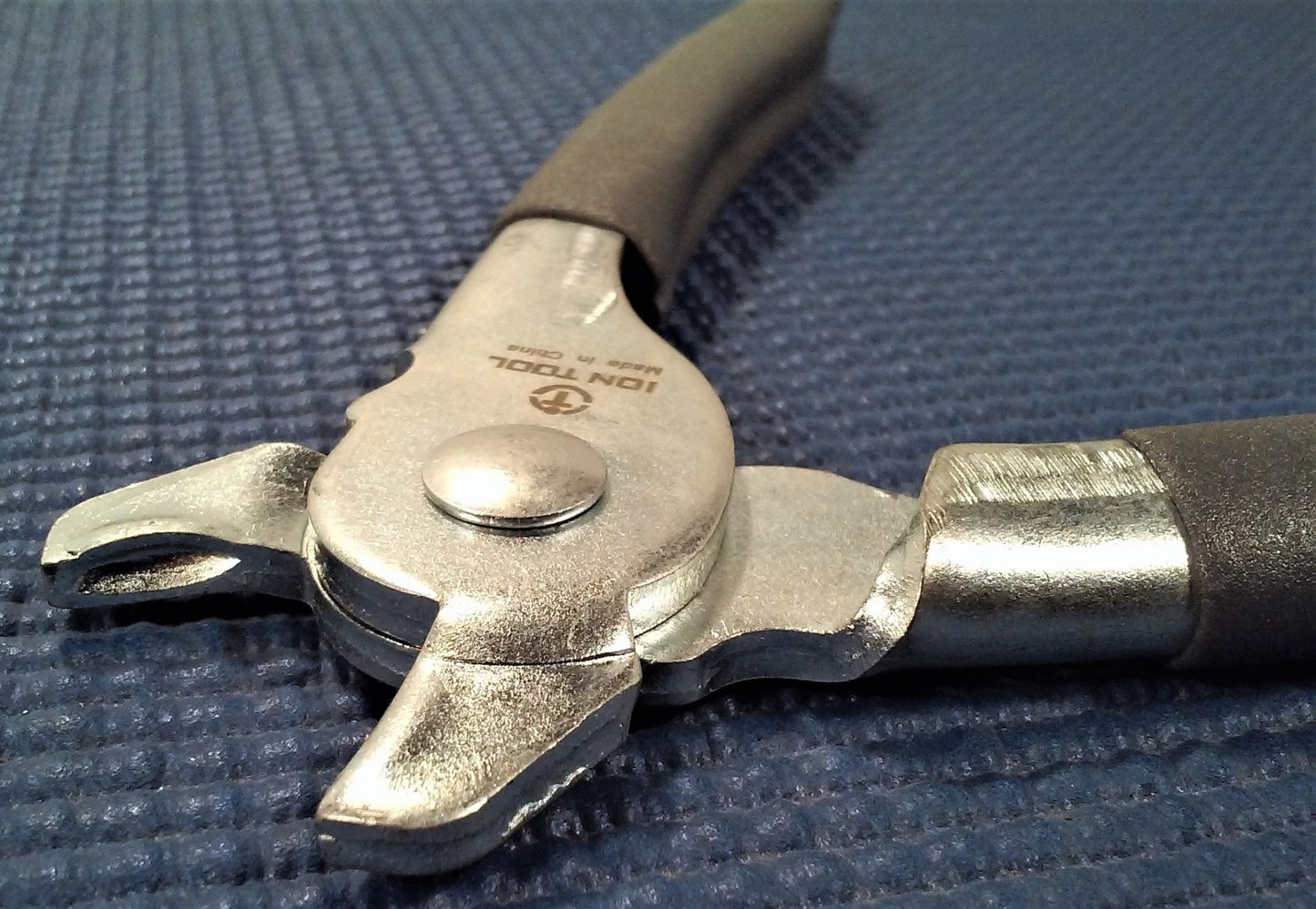 CLASSIC MUSCLE CAR UPHOLSTERY HOG RING PLIERS AND HOGRINGS INSTALLATION KIT