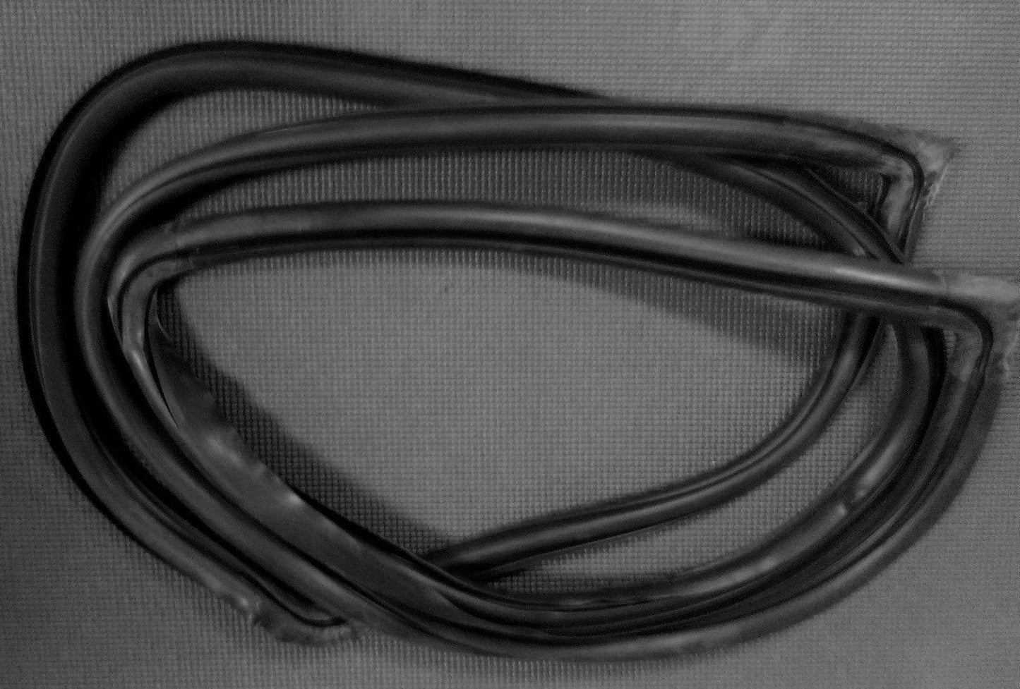 1974-1993 DODGE PICKUP TRUCK / RAMCHARGER WINDSHIELD RUBBER SEAL GASKET IN STOCK