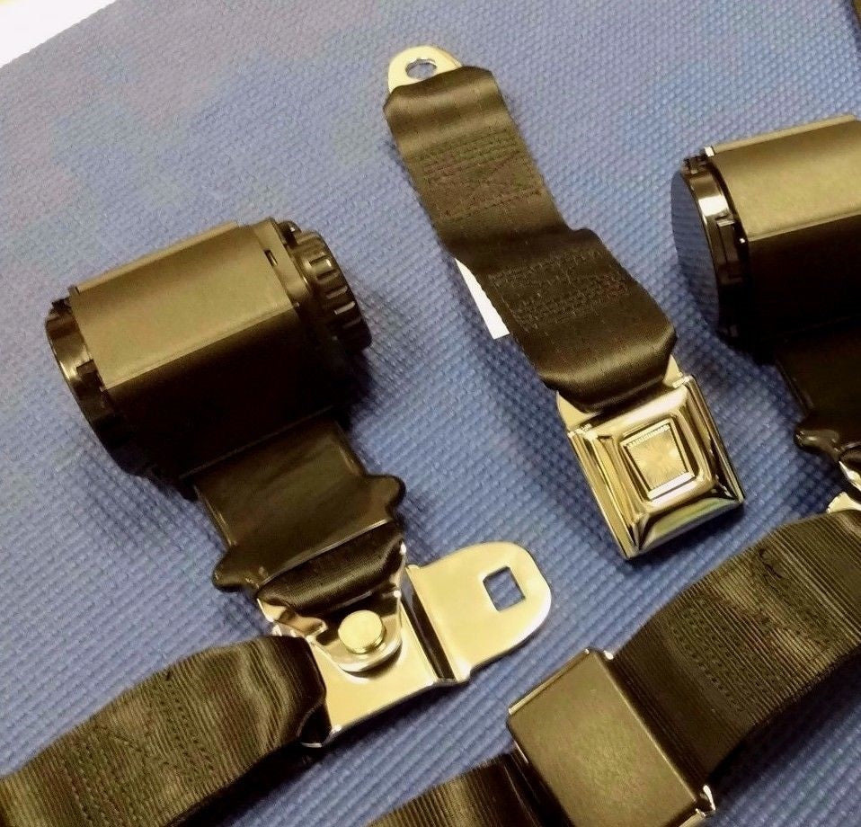 1970 -1973 CHEVROLET CORVETTE FACTORY FIT RETRACTABLE BLACK SEAT BELTS 2 SETS