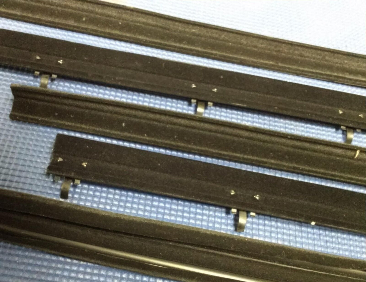 1980 - 1987 FORD PICKUP TRUCK COMPLETE DOOR RUN CHANNELS WINDOWFELT FUZZIES KIT
