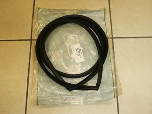 1954 1955 GMC CHEVROLET PICK-UP WINDSHIELD RUBBER SEAL BLACK NEW IN STOCK