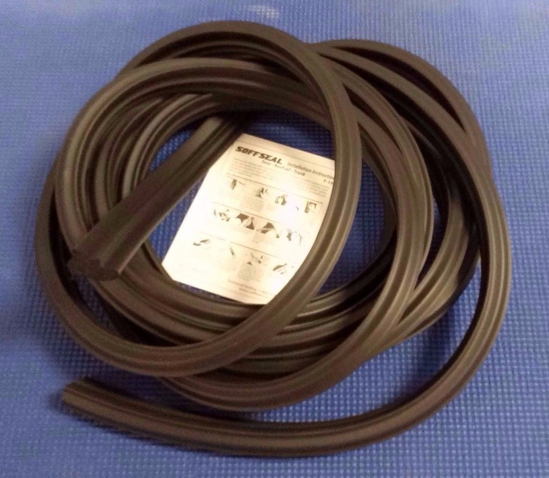 1960 -1969 CHEVROLET CORVAIR HRDTP CONV 2/4DR SEDAN  RUBBER WEATHER TRUNK SEAL