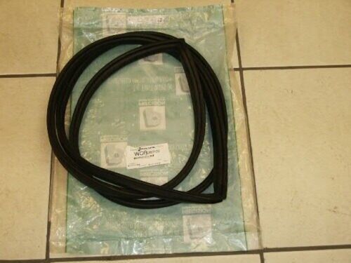 1966-70 FORD FALCON 66-67 FAIRLANE 2DR SEDAN REAR BACK WINDOW RUBBER SEAL GASKET