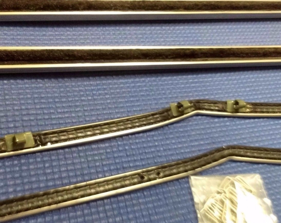 1955-1957 CHEVROLET 2 DOOR SEDAN DOOR WINDOW FELT FUZZIES RUBBER SEAL KIT NEW