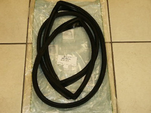 1955-1959 CHEVROLET GMC PICK-UP SUBURBAN 2nd SERIES WINDSHIELD RUBBER SEAL NEW