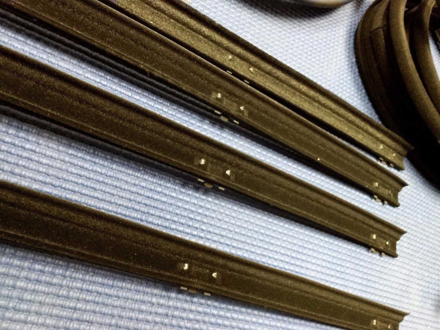 1972-1977 DODGE D100 PICKUP TRUCK RUBBER DOOR SEALS RUN CHANNELS WINDOWFELTS KIT