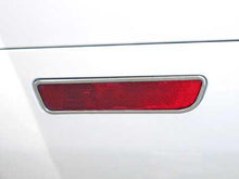 2005-09 Mustang; Quarter Panel Light Trim; Satin Aluminum Finish