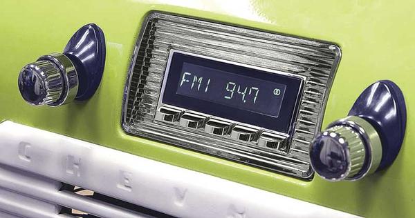 1947-53 GM Truck Hermosa Radio - Chrome Radio, Buttons, Bezel and Knobs