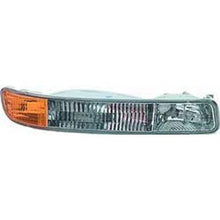 1999-06 GMC Sierra and 1999-06 Yukon/Yukon XL Models Reproduction Combo Lamp; RH