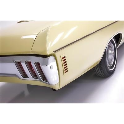 1970-72 Chevelle; 1970 Bel Air, Biscayne, Impala, Caprice; Rear Side Marker Lamp Bezel; Die-Cast; RH, Passenger Side