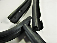1973-1979 FORD PICK-UP 1978 1979 BRONCO DOOR VENT WINDOW RUBBER SEAL SET NEW