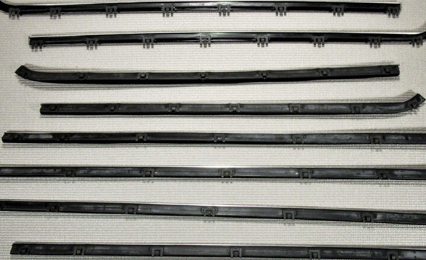 1970-1972 DODGE DART 2DR HARDTOP WINDOW FELT FUZZIES RUBBER SEAL KIT N STOCK USA